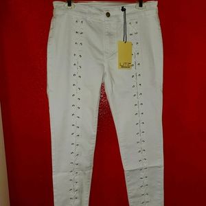 White Jeans by Litz, Size 31